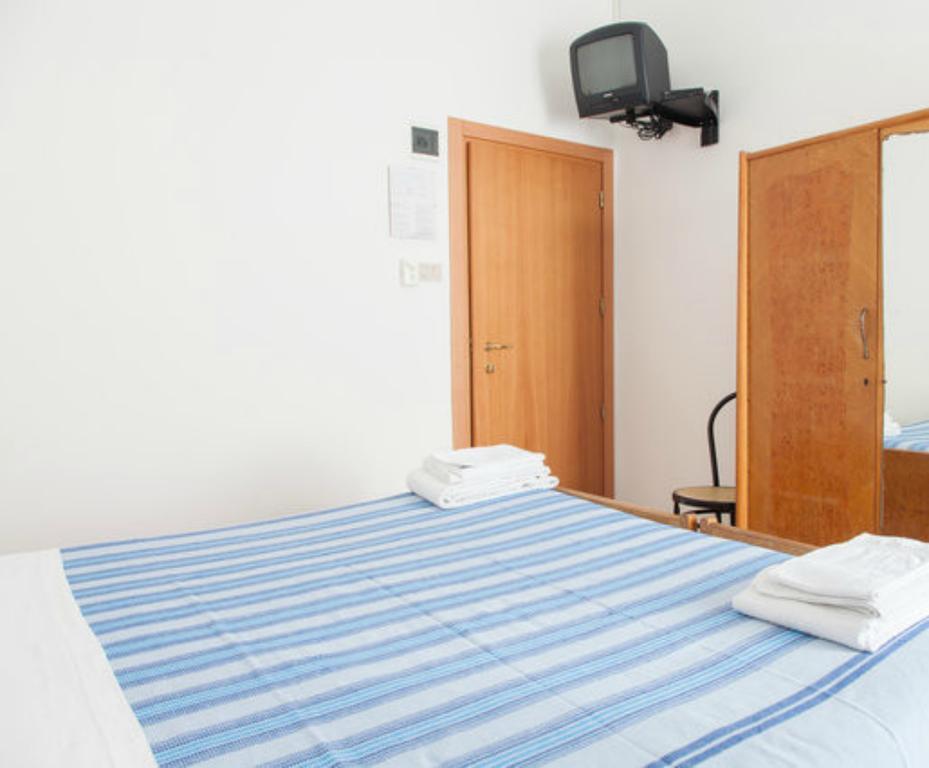 Hotel Ronconi Rimini Kamer foto